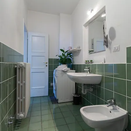 Mamma Ciccia Holiday Home - Old Village Apartment Mandello del Lario