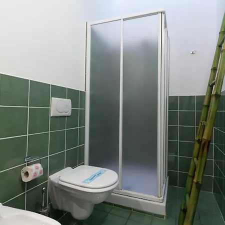 Mamma Ciccia Holiday Home - Old Village Apartment * Mandello del Lario
