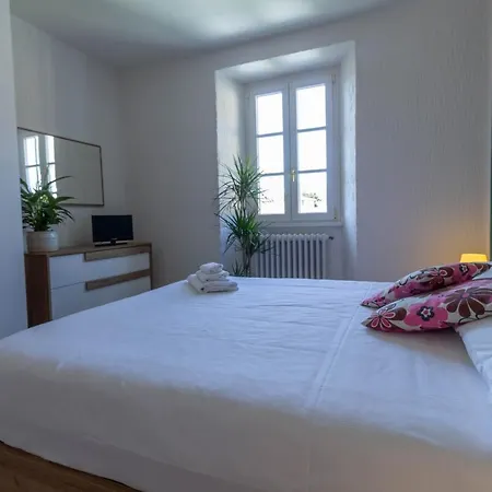 Lejlighed Mamma Ciccia Holiday Home - Old Village Apartment Mandello del Lario